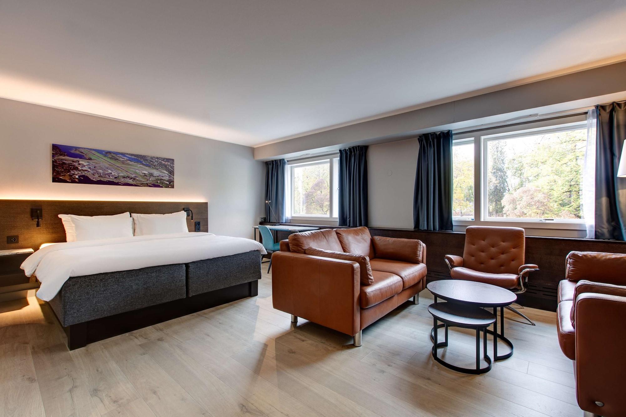 Radisson Blu Park Hotel, Oslo Форнебю Екстериор снимка