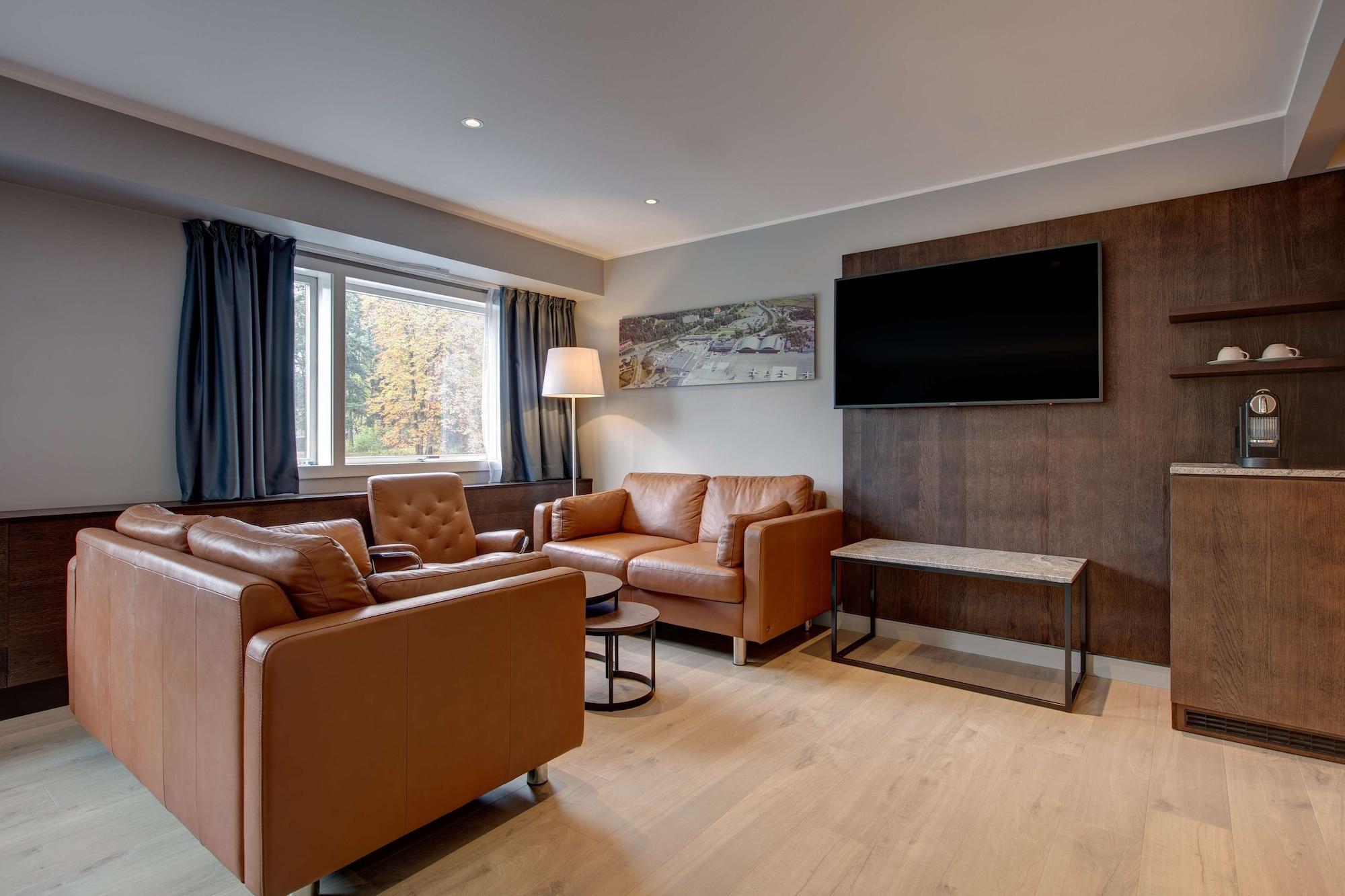 Radisson Blu Park Hotel, Oslo Форнебю Екстериор снимка