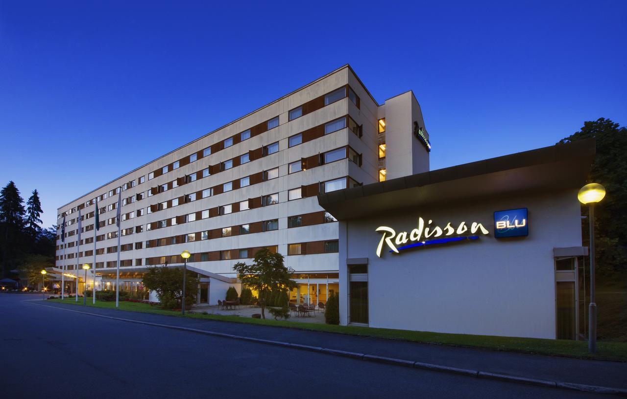 Radisson Blu Park Hotel, Oslo Форнебю Екстериор снимка